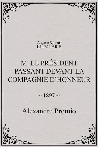 M. le président passant devant la compagnie d’honneur