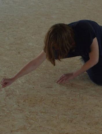 Esta puerta, esta ventana