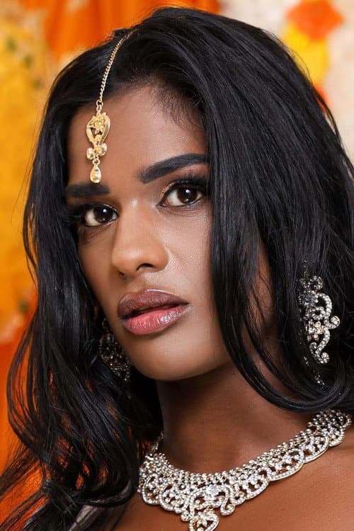Suraya Ndia