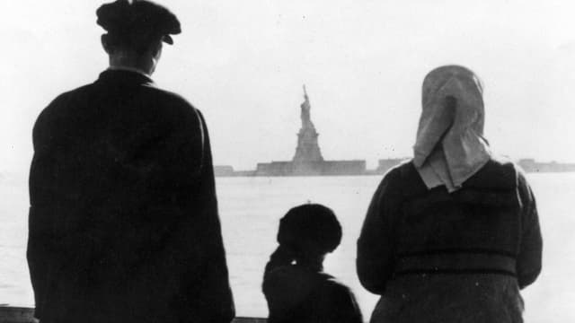 Ellis Island, une histoire du rêve américain