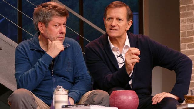 À droite, à gauche