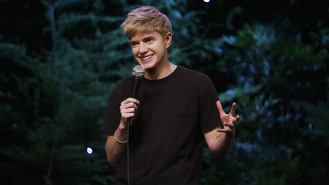 Mae Martin: SAP