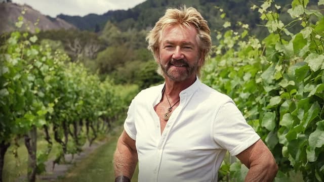 Noel Edmonds' Kiwi Adventure