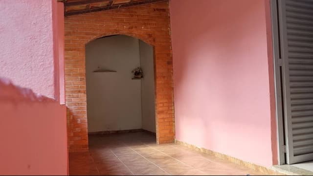 Crônica de uma casa vazia
