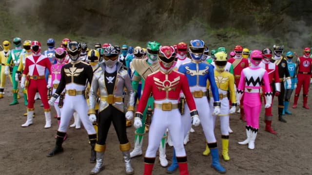 Power Rangers Super Megaforce: The Legendary Battle