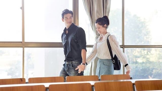 A Thousand Miles of Mansions