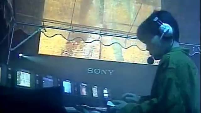 TV WAR