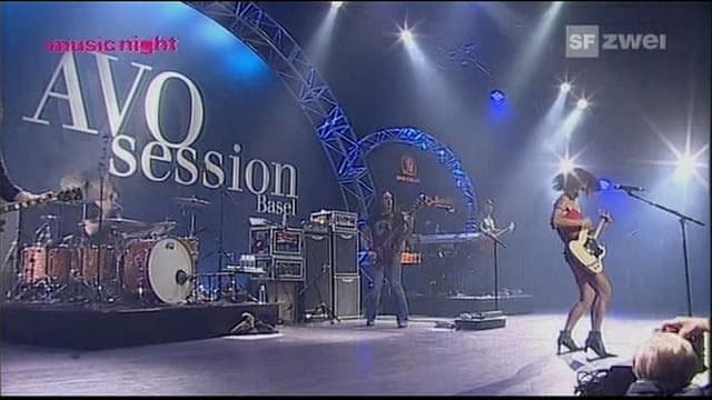 Dolores O'Riordan - AVO Session