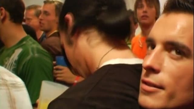 Guys Go Crazy 9: Glory Hole-Lelujah!