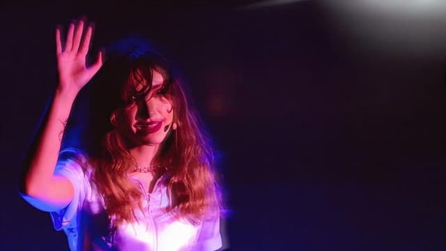 Δήμητρα Νικητέα: ΠΝΙΓΟΜΑΙ