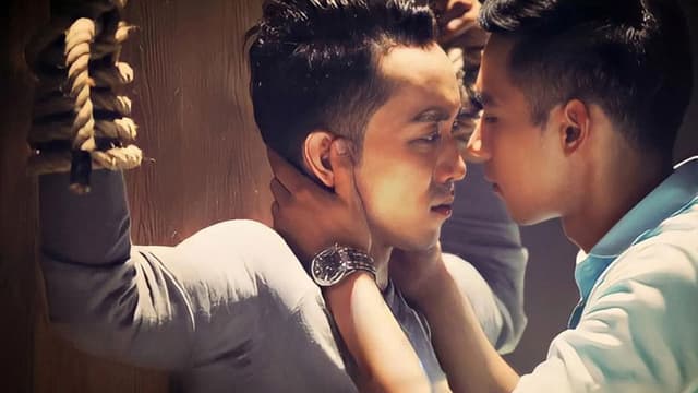 Never Trust a Stranger