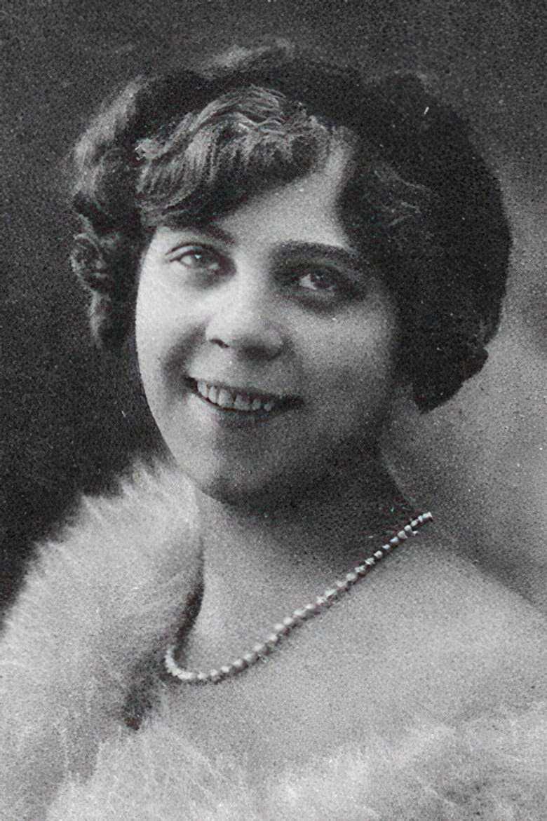 Andrée Marly