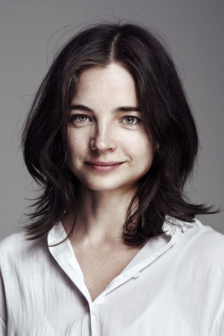 Louise Peterhoff