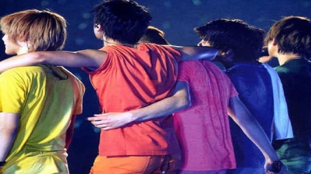 The 1st Concert In Japan "Shinee World"