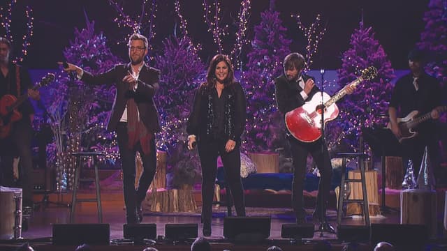 Lady Antebellum Live - On This Winter's Night