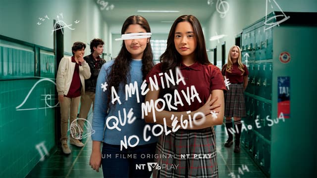 A Menina que Morava no Colégio