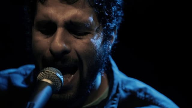 The Extraordinary Ordinary Life of José González