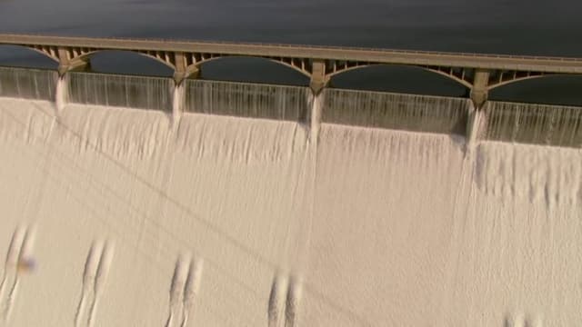 Grand Coulee Dam: A Man-Made Marvel