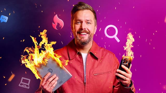 Iain Stirling's Roast The Internet