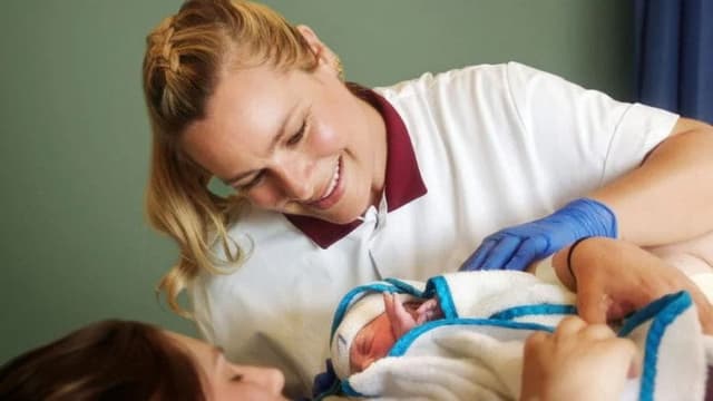 Een Echte Job: Vroedvrouw An