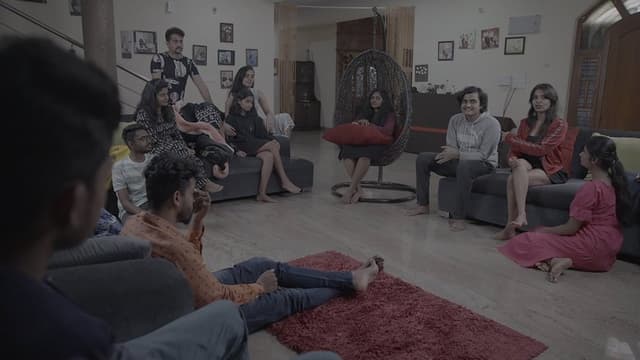 Pros and Cons of Being Single