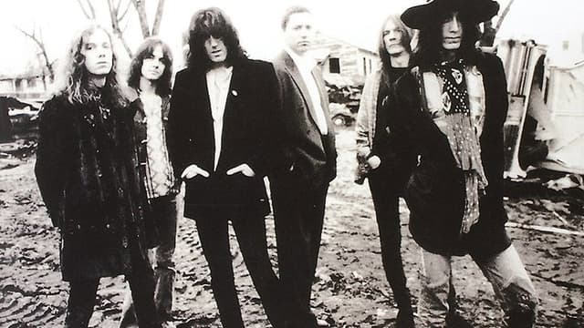 The Black Crowes - Who Killed That Bird Out On Your Window Sill... The Movie