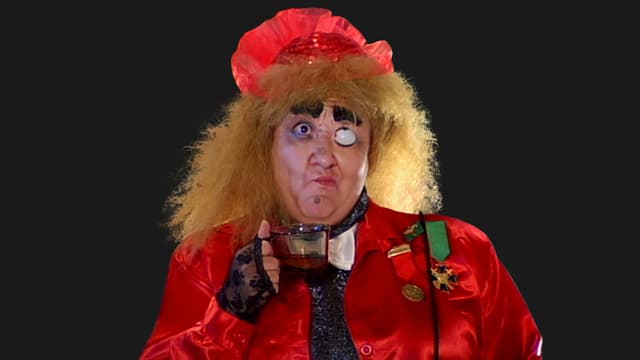 Agente 0013 - Hermelinda Linda 2